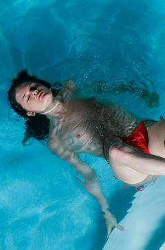 Wet Hairy Kitten Ariana Mun