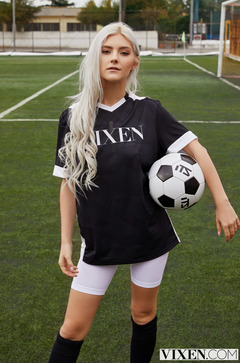 Your Fifa Dream Eva Elfie